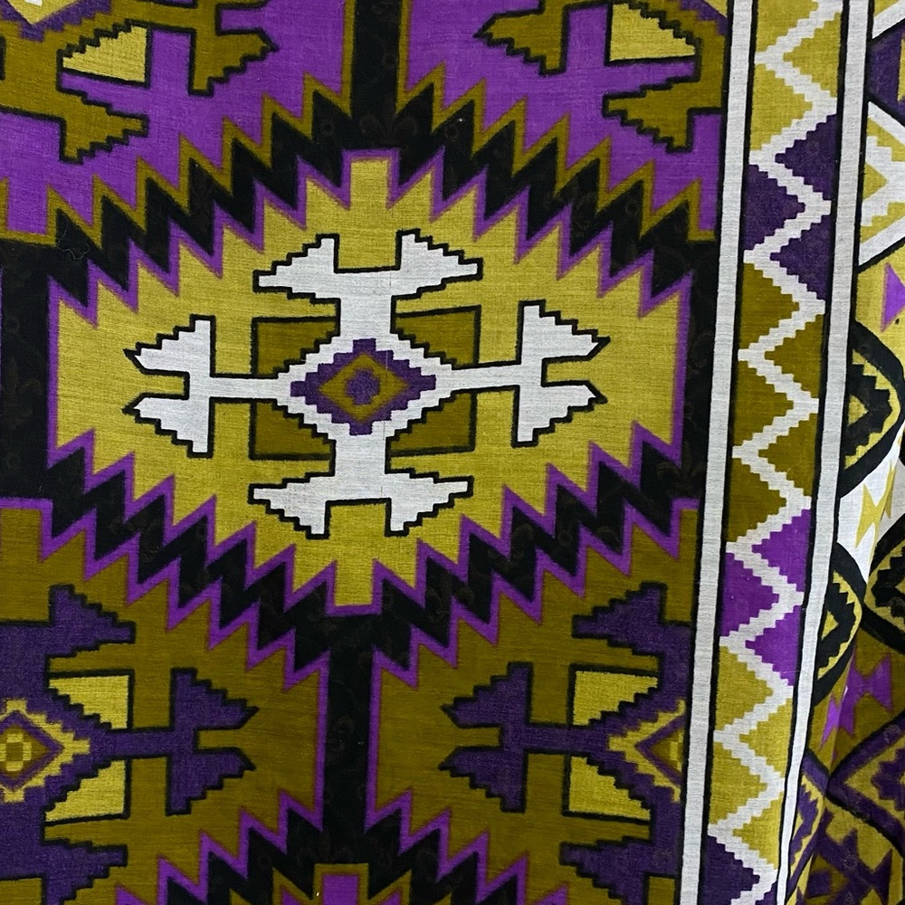 Raj Geometric Scarf - Picture 2 of 7